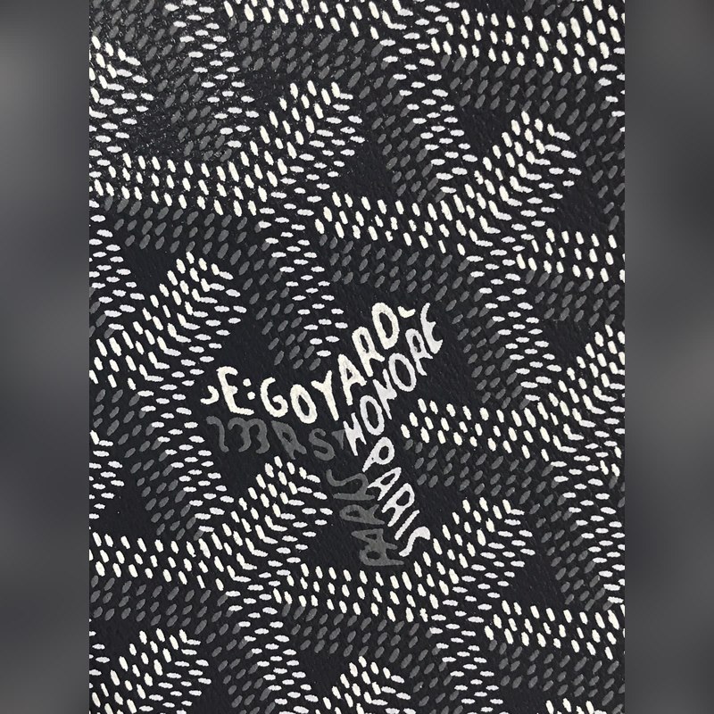 戈雅 Saint-Lambert 是由Goyardine 帆布配頭層小牛皮精心制