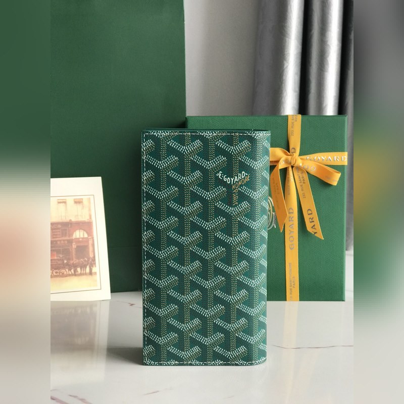 戈雅 Saint-Lambert 是由Goyardine 帆布配頭層小牛皮精心制