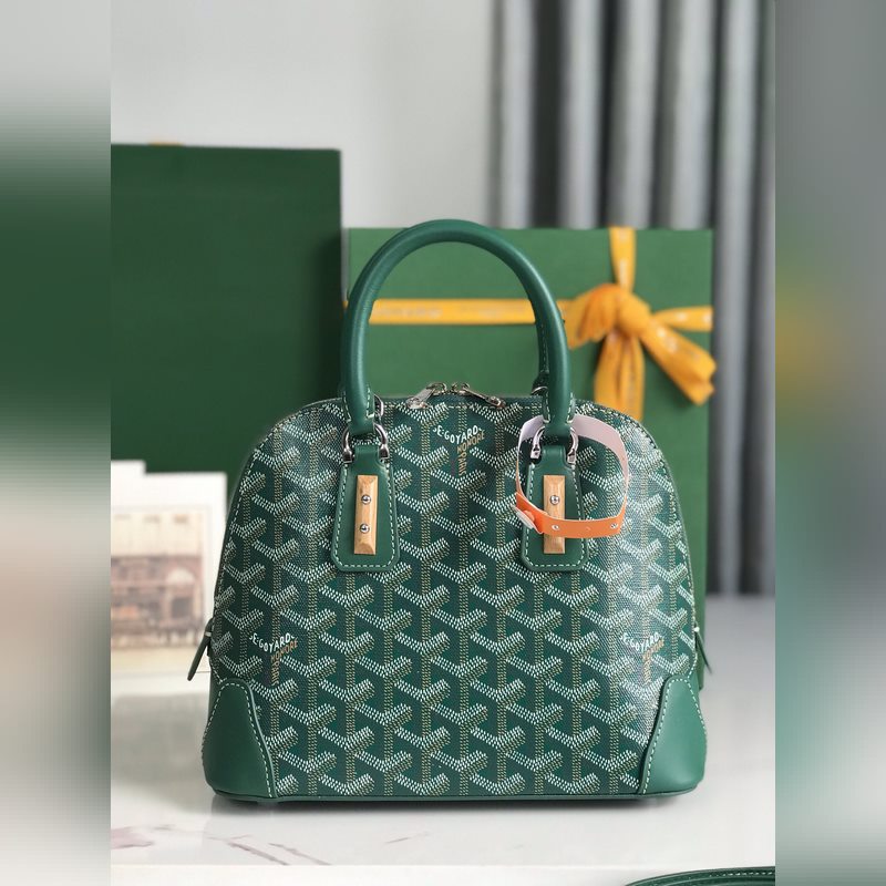 Goyard Vend?me貝殼包 傳承了品牌獨一無二的工藝風格和精湛技術：可拆