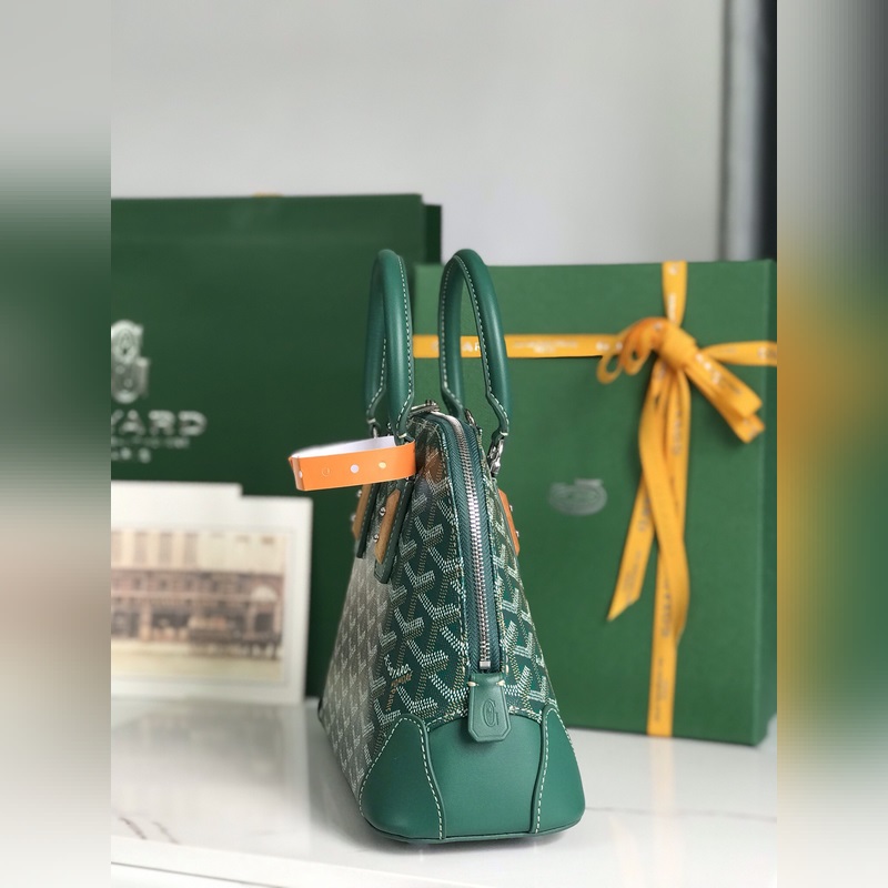 Goyard Vend?me貝殼包 傳承了品牌獨一無二的工藝風格和精湛技術：可拆