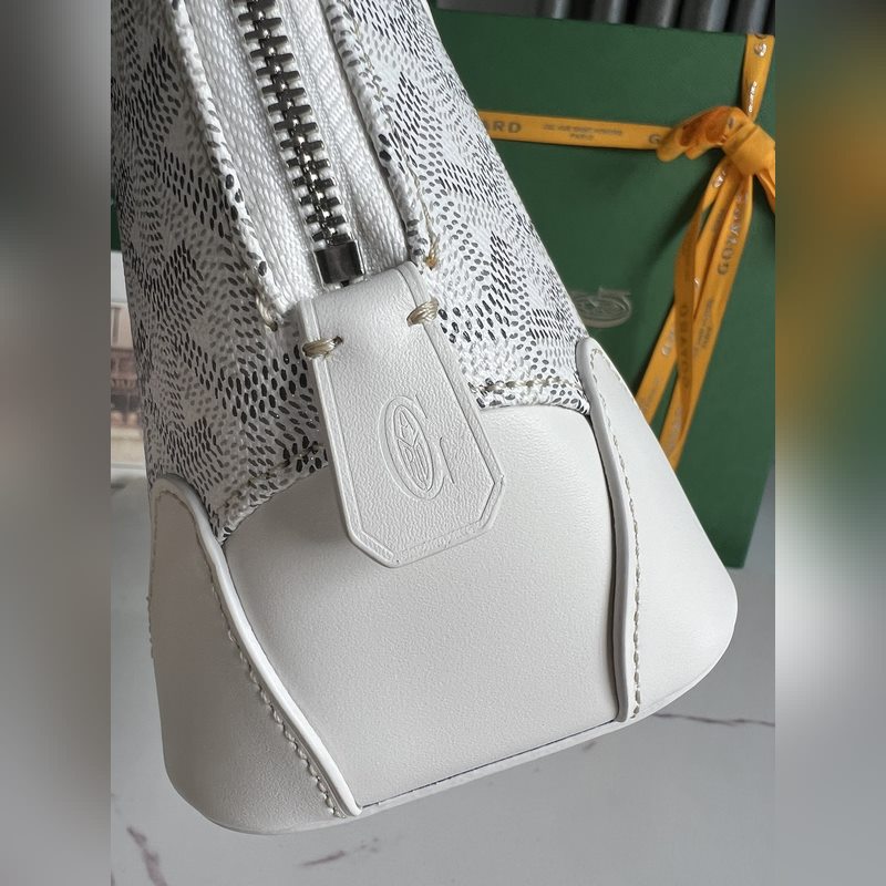Goyard Vend?me貝殼包 傳承了品牌獨一無二的工藝風格和精湛技術：可拆