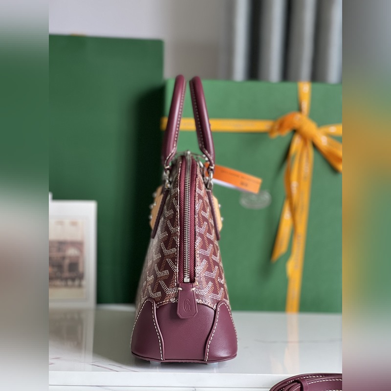 Goyard Vend?me貝殼包 傳承了品牌獨一無二的工藝風格和精湛技術：可拆
