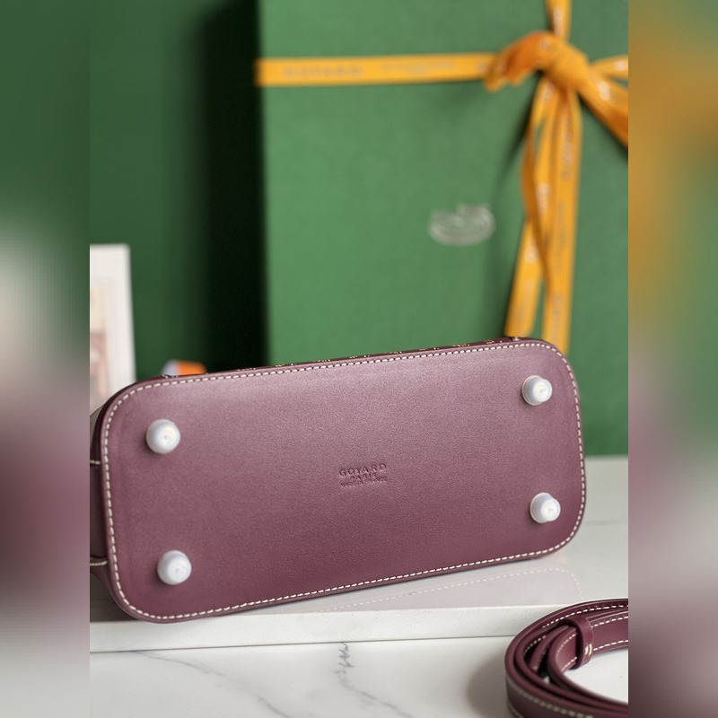 Goyard Vend?me貝殼包 傳承了品牌獨一無二的工藝風格和精湛技術：可拆