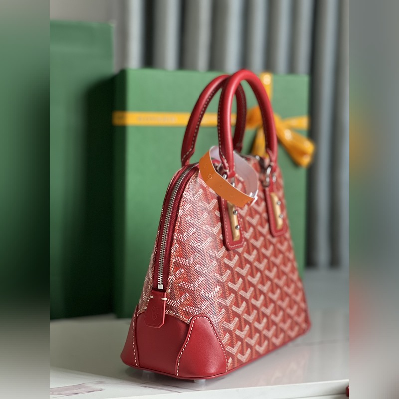 Goyard Vend?me貝殼包 傳承了品牌獨一無二的工藝風格和精湛技術：可拆