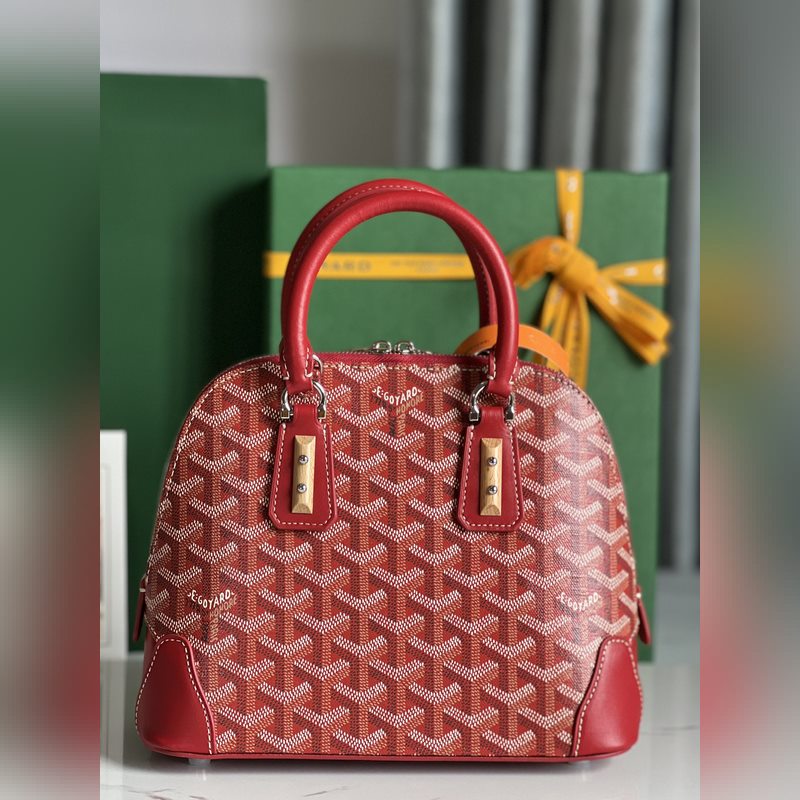 Goyard Vend?me貝殼包 傳承了品牌獨一無二的工藝風格和精湛技術：可拆