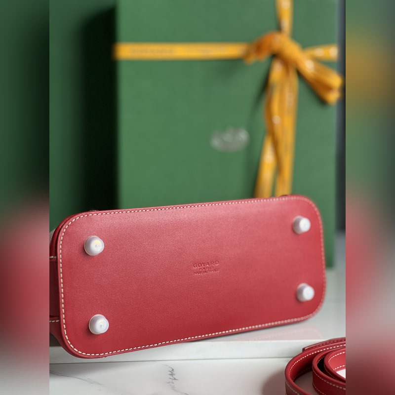 Goyard Vend?me貝殼包 傳承了品牌獨一無二的工藝風格和精湛技術：可拆