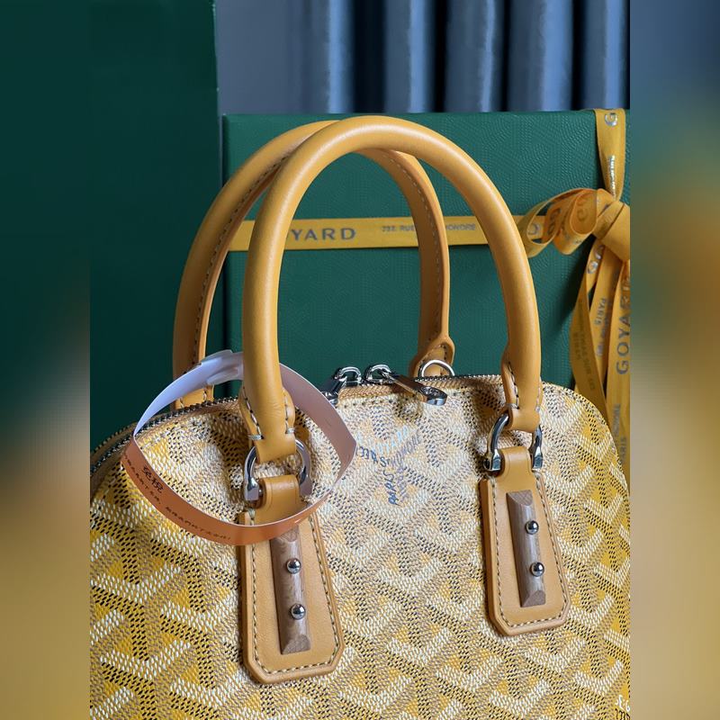 Goyard Vend?me貝殼包 傳承了品牌獨一無二的工藝風格和精湛技術：可拆