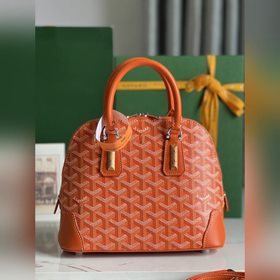 Goyard Vend?me貝殼包 傳承了品牌獨一無二的工藝風格和精湛技術：可拆