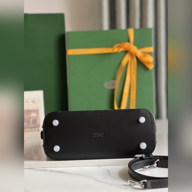 Goyard Vend?me貝殼包 傳承了品牌獨一無二的工藝風格和精湛技術：可拆