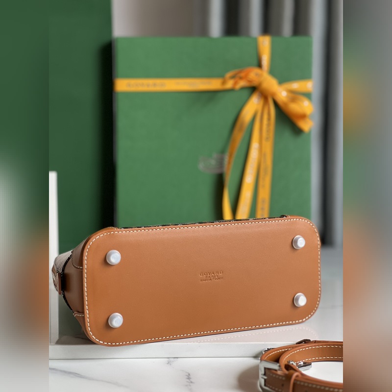 Goyard Vend?me貝殼包 傳承了品牌獨一無二的工藝風格和精湛技術：可拆