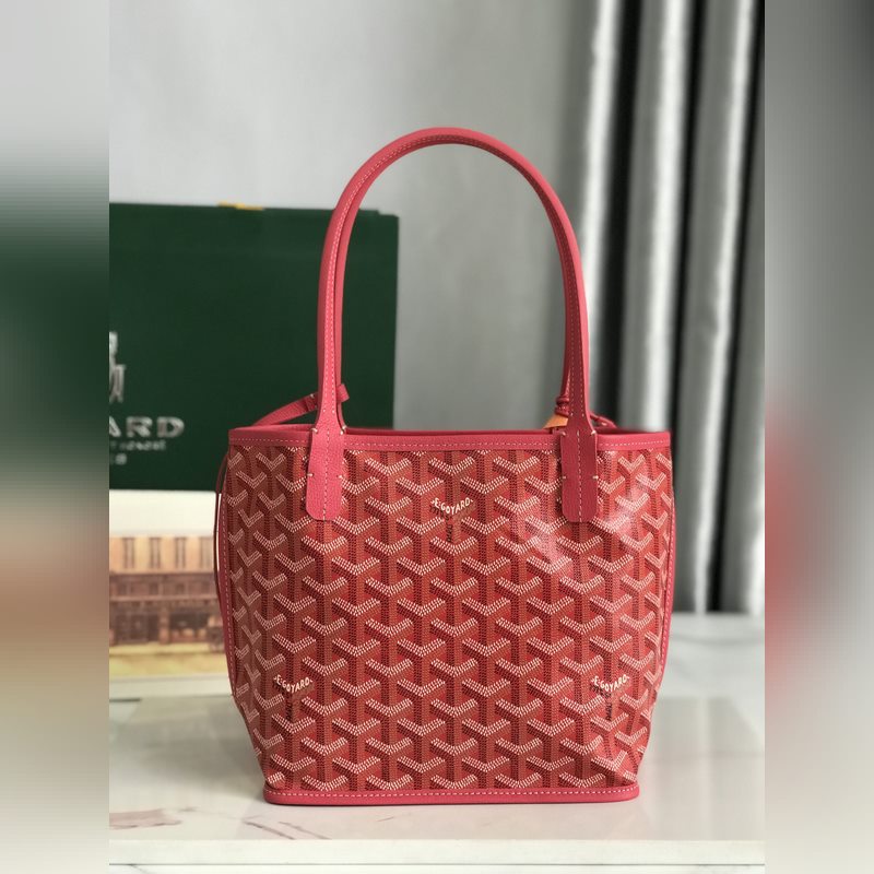 戈雅 2026限量版Goyard將帶領我們漫步于一個千變萬化，繁花似錦的花園，感