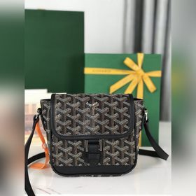 戈雅 絕版中古斜挎包Grand Bleu PM 又面世啦，以其實用輕便小巧不絕于