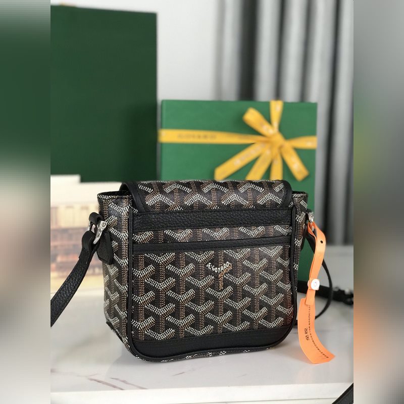 戈雅 絕版中古斜挎包Grand Bleu PM 又面世啦，以其實用輕便小巧不絕于