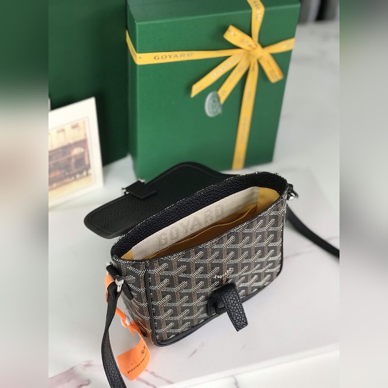 戈雅 絕版中古斜挎包Grand Bleu PM 又面世啦，以其實用輕便小巧不絕于