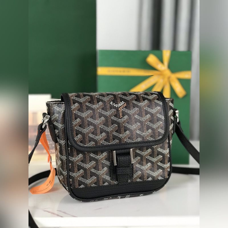 戈雅 絕版中古斜挎包Grand Bleu PM 又面世啦，以其實用輕便小巧不絕于