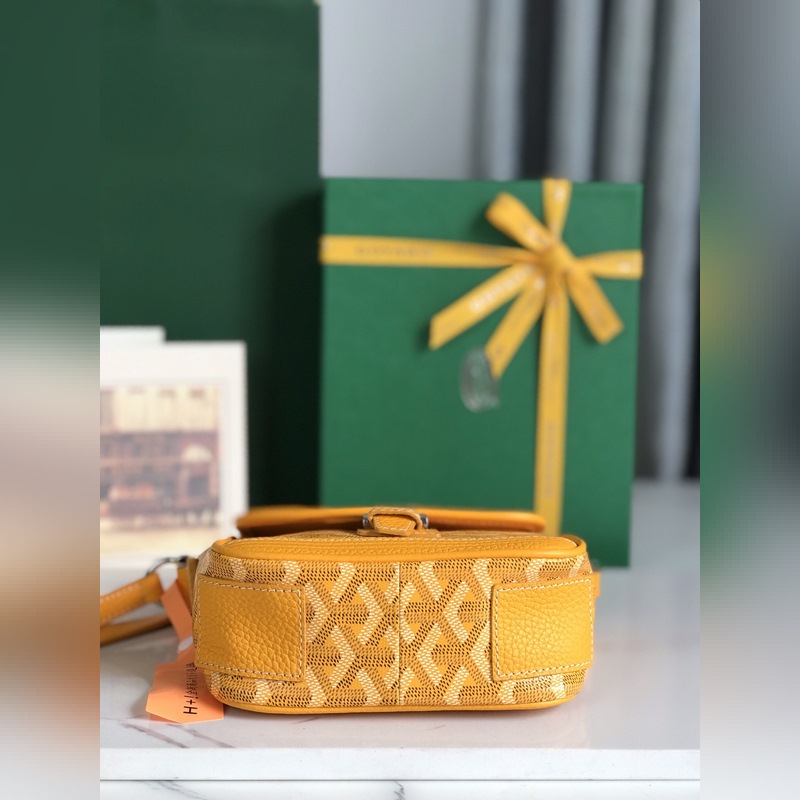 戈雅 絕版中古斜挎包Grand Bleu PM 又面世啦，以其實用輕便小巧不絕于