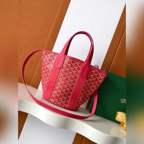 2026 年限量版，Belharra 小號手袋有兩種獨特Goyardine 帆布