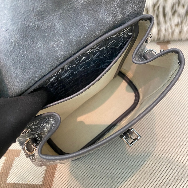 戈雅 Alpin迷你包 手工打造新二代！以Goyard秉承的傳統工藝，在細節之處