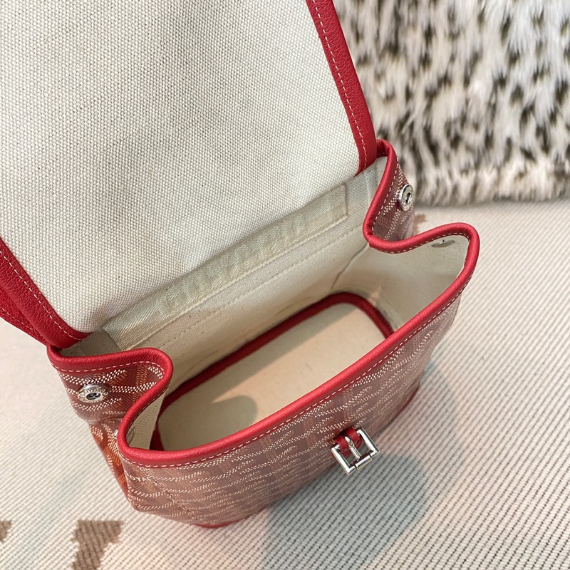 戈雅 Alpin迷你包 手工打造新二代！以Goyard秉承的傳統工藝，在細節之處