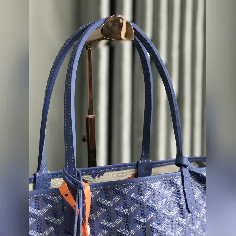 戈雅 2026限量版Goyard將帶領(lǐng)我們漫步于一個(gè)千變?nèi)f化，繁花似錦的花園，感