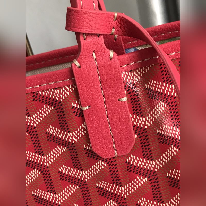 戈雅 2026限量版Goyard將帶領(lǐng)我們漫步于一個千變?nèi)f化，繁花似錦的花園，感