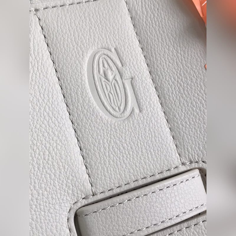 Goyard 西貢Tote 這款西貢母包一出場就有BK的氣場，整體更加大氣優雅，