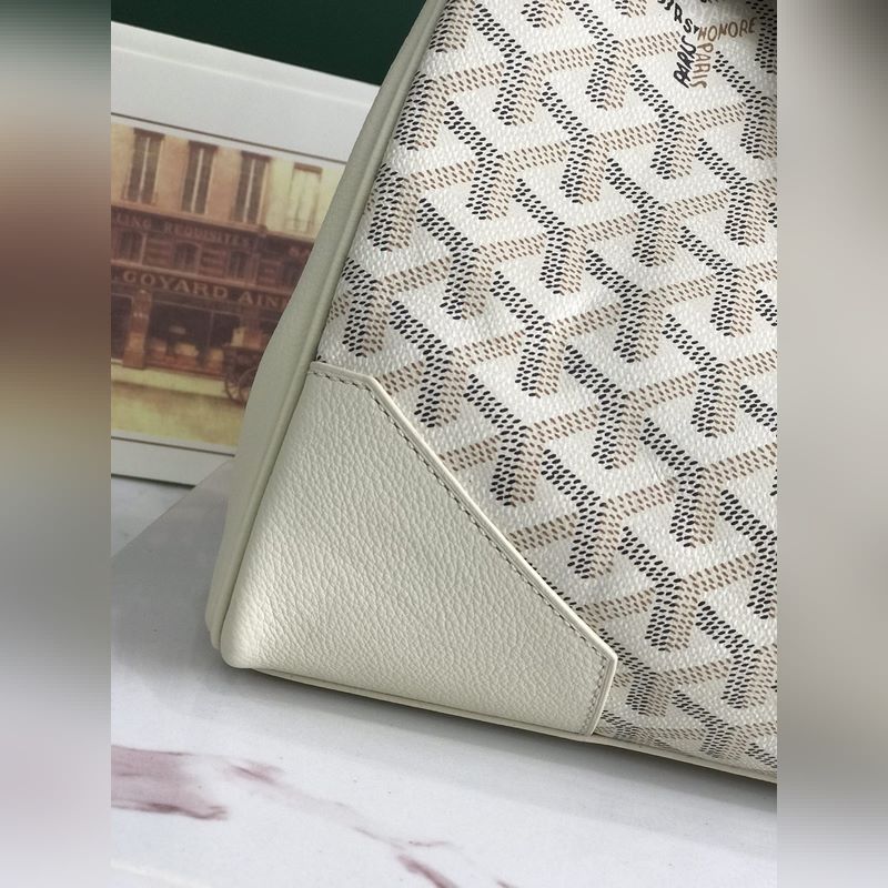 Goyard 西貢Tote 這款西貢母包一出場就有BK的氣場，整體更加大氣優雅，