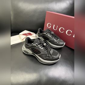 Gucci 頂級代購IT 古奇專櫃新款，原廠配置意大利進口牛皮搭配印花布面料，進