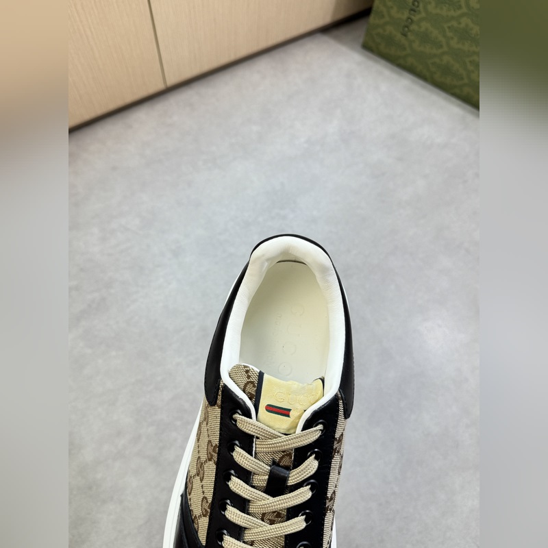 [Gucci]古馳 -高端品質(zhì) 原單·休閑運(yùn)動(dòng)鞋 -鞋面： 納帕小牛皮、品牌圖騰