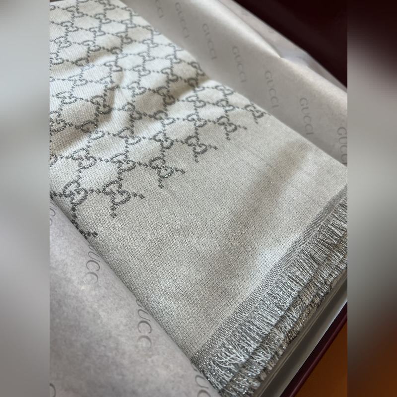 米灰色！ GUCCI難得一見的經典雙面buling 大方巾 絕非市場你看花了眼的