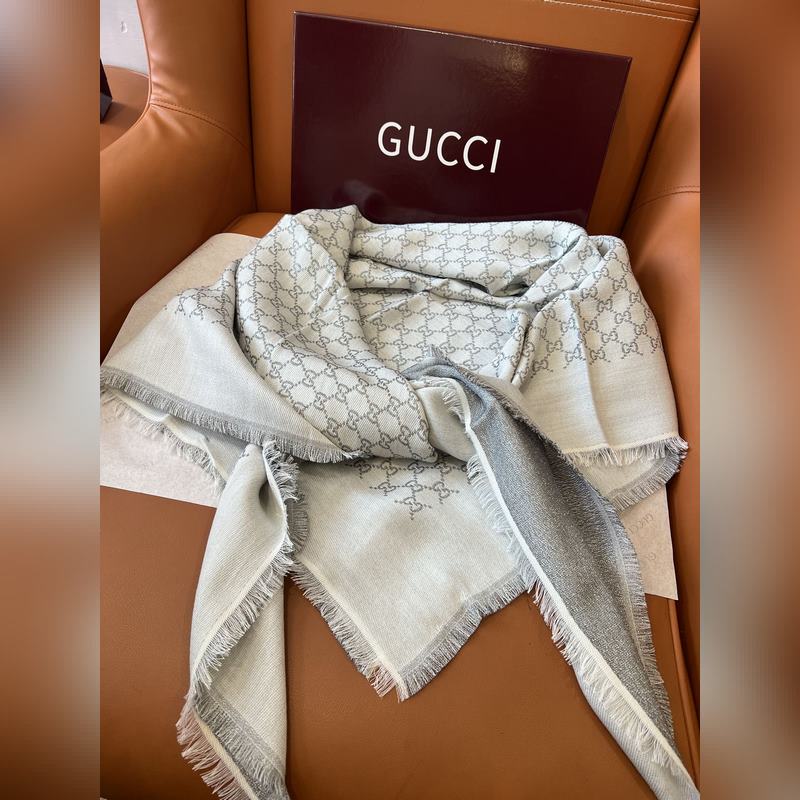 米灰色！ GUCCI難得一見的經典雙面buling 大方巾 絕非市場你看花了眼的