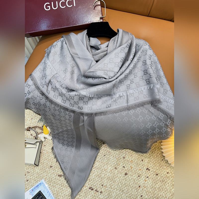 Gucci方巾尾單！打算下單的親最好最好專櫃選好顔色！說實話，我也是初見如此如此