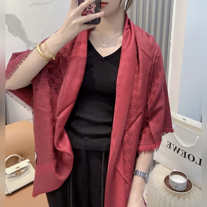 Gucci方巾尾單！打算下單的親最好最好專櫃選好顔色！說實話，我也是初見如此如此