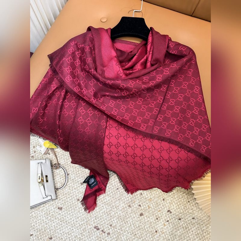 Gucci方巾尾單！打算下單的親最好最好專櫃選好顔色！說實話，我也是初見如此如此