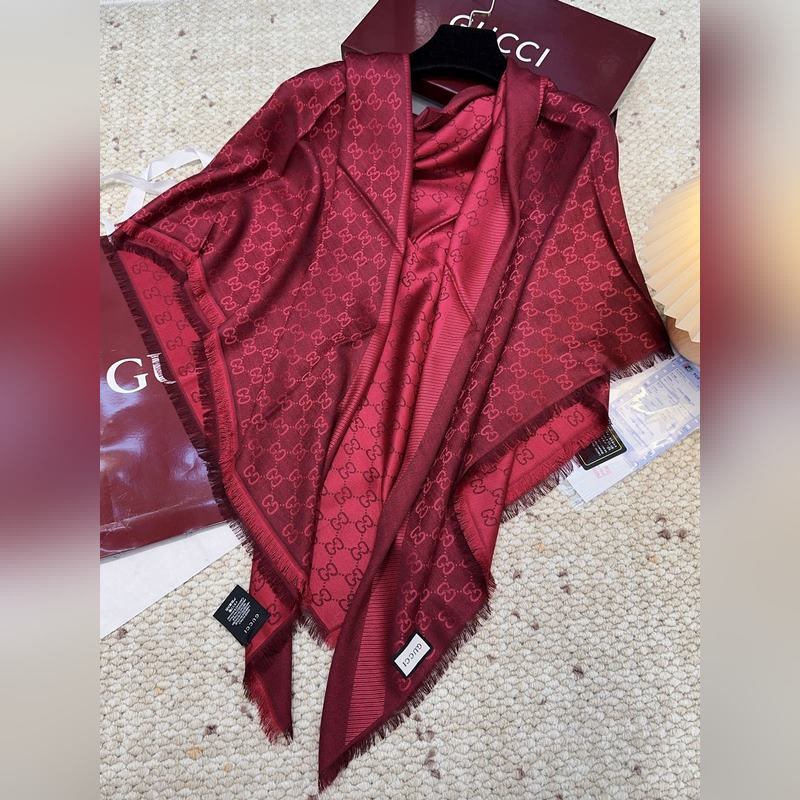 Gucci方巾尾單！打算下單的親最好最好專櫃選好顔色！說實話，我也是初見如此如此