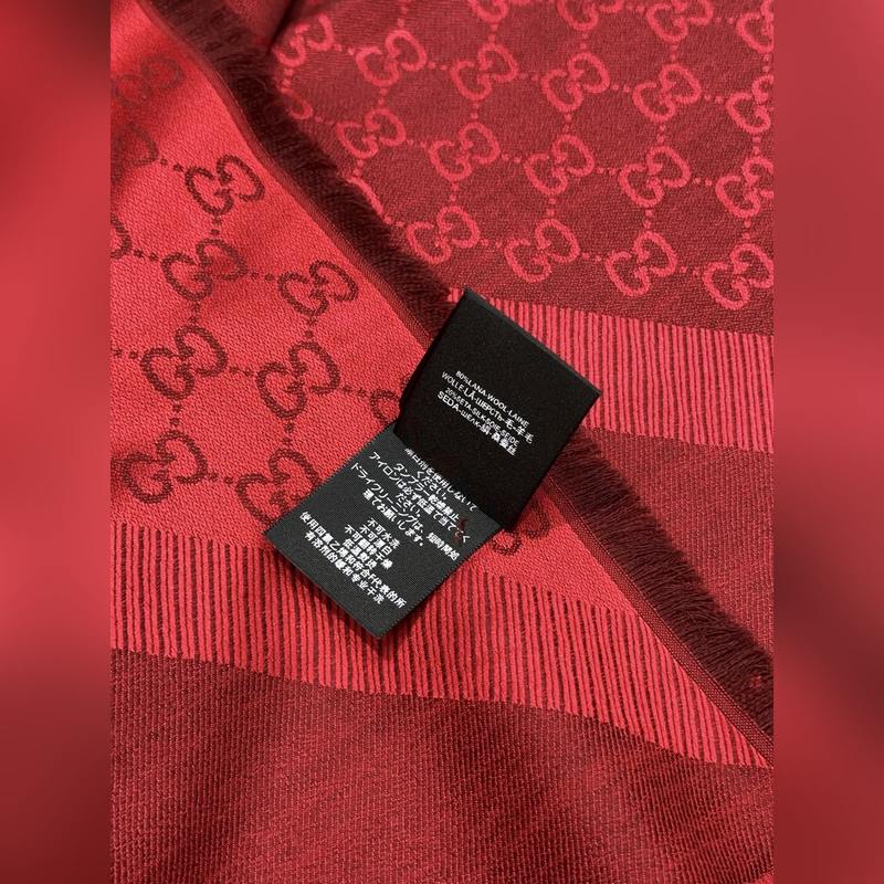 Gucci方巾尾單！打算下單的親最好最好專櫃選好顔色！說實話，我也是初見如此如此