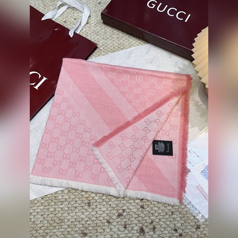 Gucci方巾尾單！打算下單的親最好最好專櫃選好顔色！說實話，我也是初見如此如此