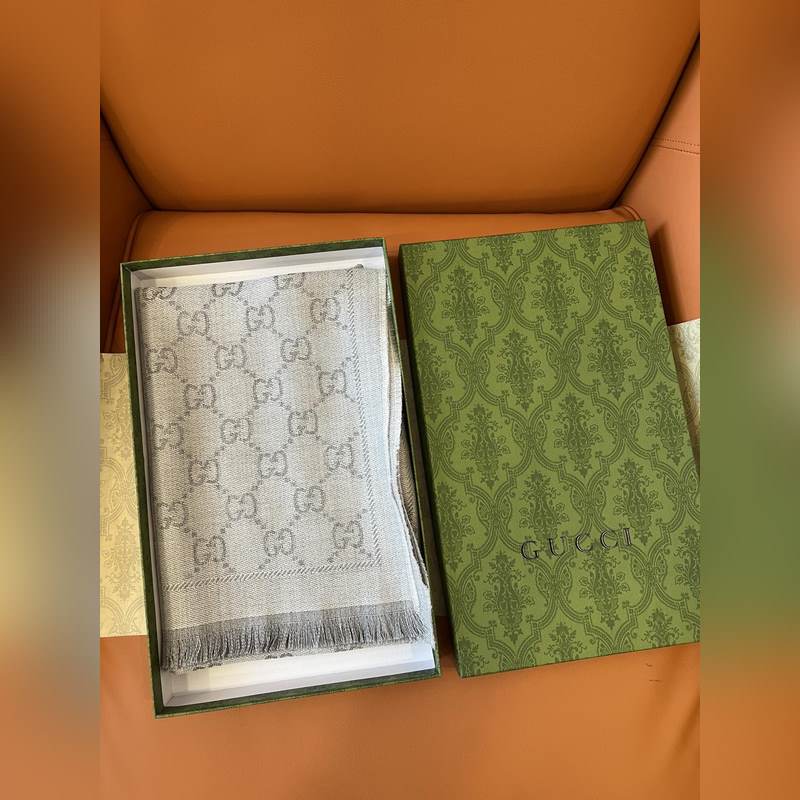 Gucci重磅原單出口極品，不是市場(chǎng)low貨，從細(xì)節(jié)能看出有多高端 紋路清晰立