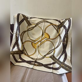 Gucci 25new 馬銜扣 Size：90x90cm 100% 斜紋真絲