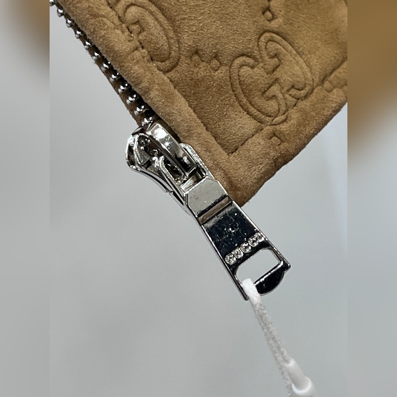 品牌：Gucci 材質：進口山羊混種反絨 工藝： 壓花 尺碼：48-56(特殊尺