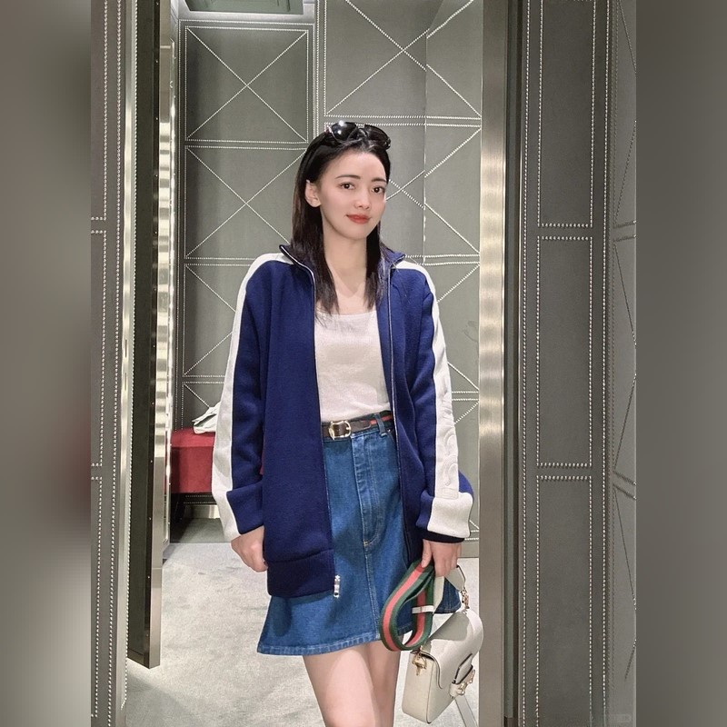 Gucci 學院風開衫毛衫外套、紗線采用100純棉，克重高達1100克，工藝複雜