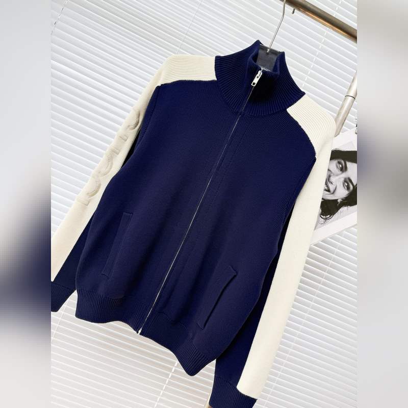 Gucci 學院風開衫毛衫外套、紗線采用100純棉，克重高達1100克，工藝複雜