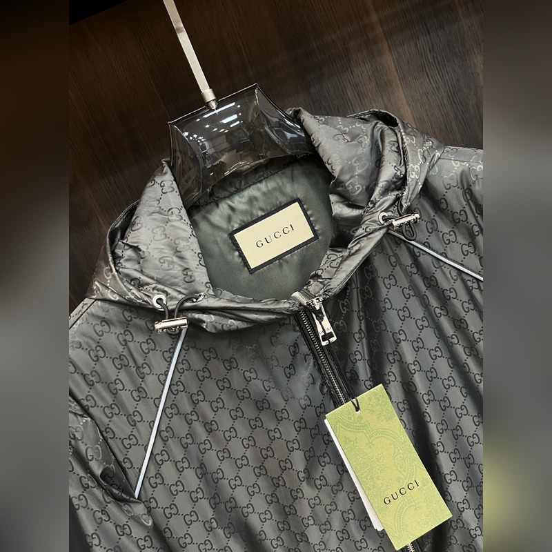 Gucci2026ss早秋新款發布 古馳連帽夾克外套，秋季爆款夾薄棉夾克，字母l