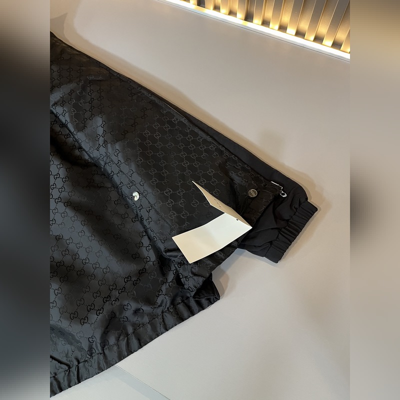 Gucci古家 雙面夾克！2026秋冬最新系列！男女同款 夾克外套，貿(mào)易公司渠