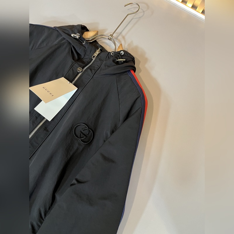 Gucci古家 雙面夾克！2026秋冬最新系列！男女同款 夾克外套，貿(mào)易公司渠