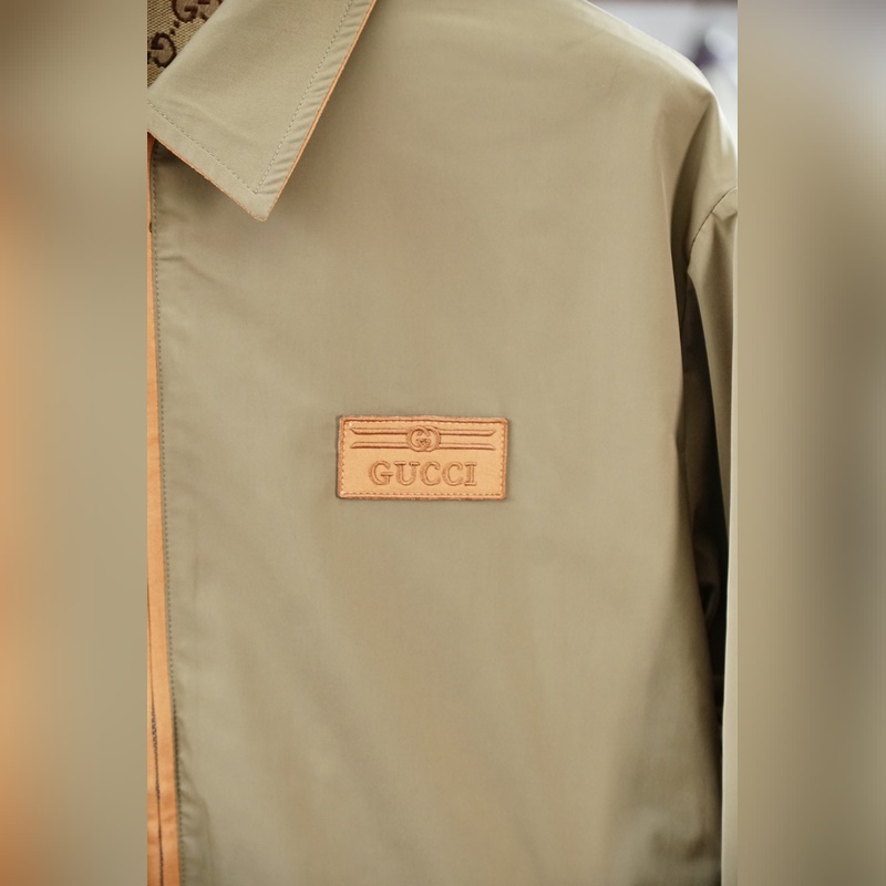 Gucci古奇-2026SS早秋新品 暗紋提花連帽夾克?？凸┪褰鹧b飾輔料，面料采