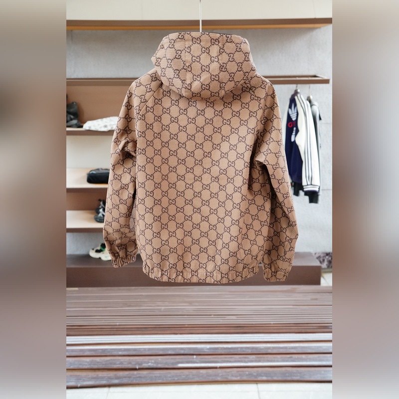 Gucci古奇-2026SS早秋新品 暗紋提花連帽夾克。客供五金裝飾輔料，面料采