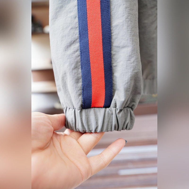 Gucci古奇-2026SS早秋新品 連帽夾克。客供五金裝飾輔料，面料采用了雙層