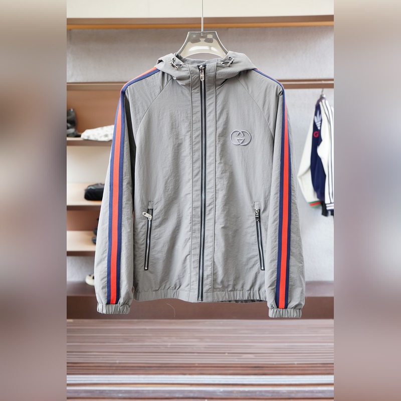 Gucci古奇-2026SS早秋新品 連帽夾克。客供五金裝飾輔料，面料采用了雙層
