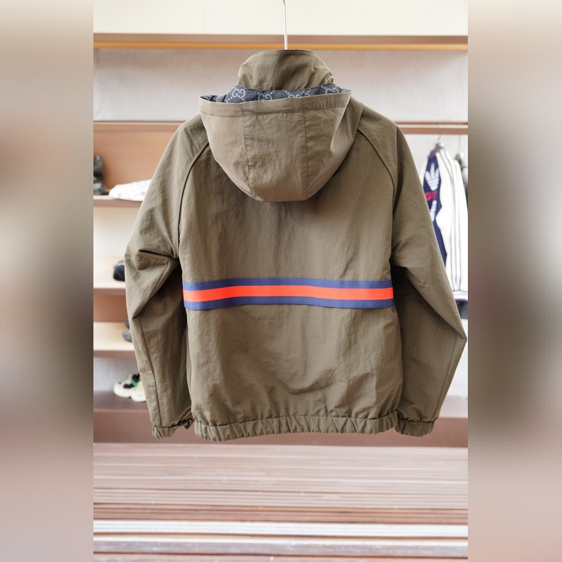 Gucci古奇-2026SS早秋新品 暗紋提花連帽夾克。客供五金裝飾輔料，面料采